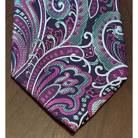 Barcelona Pink Green 100% Polyester Men’s Neck Tie Made In China - Picture 1 of 9